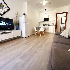 Apt. Marisdomus, 300m Dal Centro Pula
